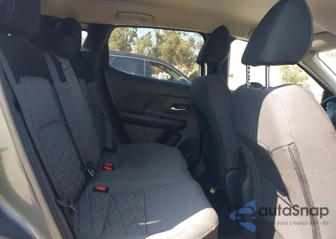 2025 Nissan Kicks Sv Fwd z USA, uszkodzony, nr VIN 3N8AP6CA3SL375625